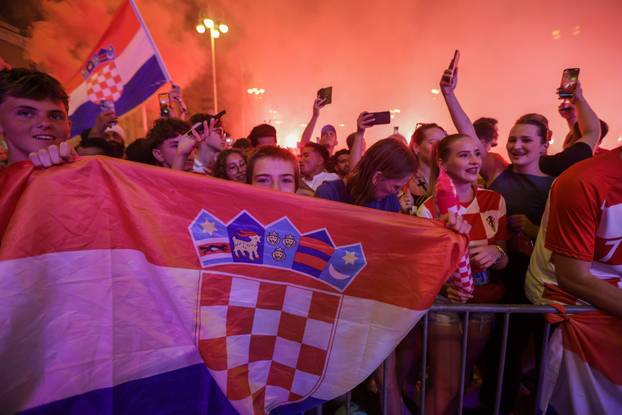 Zagreb: Slavlje navijača nakon hrvatskog pogotka za 1-0