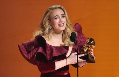 Adele se povlači sa scene, ali se priprema za novu karijeru: 'Više od godinu dana ide na tečaj...'