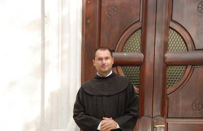 Fra Šime Nimac živi isposnički u franjevačkom samostanu