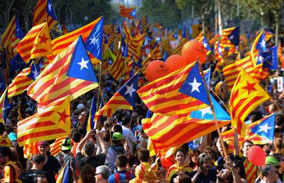 Zabranili katalonske zastave, Barcelona žestoko reagirala!