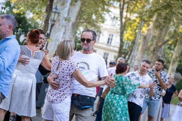 Zagreb: Tango na zrinjevackom plesnjaku