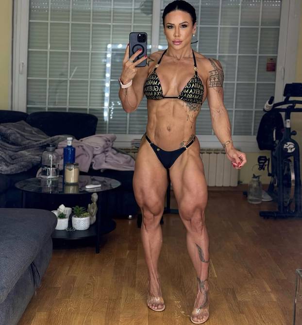 FOTO Patricia ima tijelo kojemu zavide čak i muškarci - Evo uz koje vježbe ostaje u formi