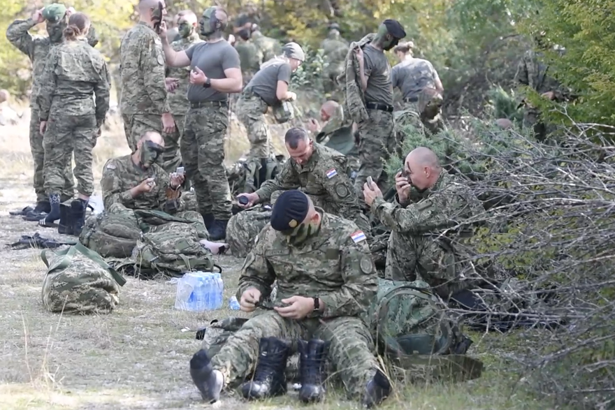 Stigao je kona&ccaron;ni prijedlog za vojni rok: Evo svih detalja...