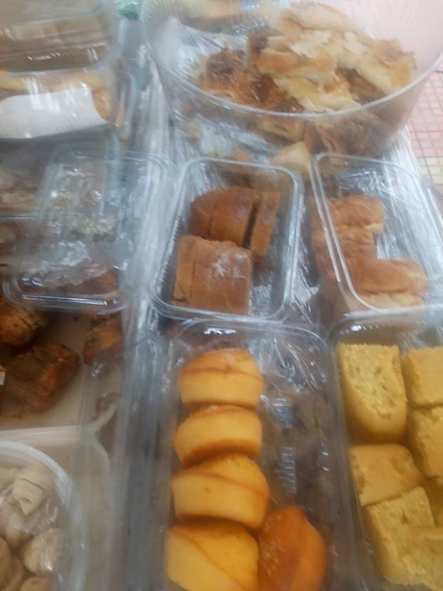 FOTO Za svakog ima ponešto! Prosvjednike u Beogradu čekala hrana, ovo je danas na meniju