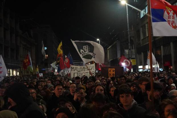 Beograd: Studenti u blokadi organizirali su ispred zgrade Rektorata skup pod nazivom "Znanje je moć"