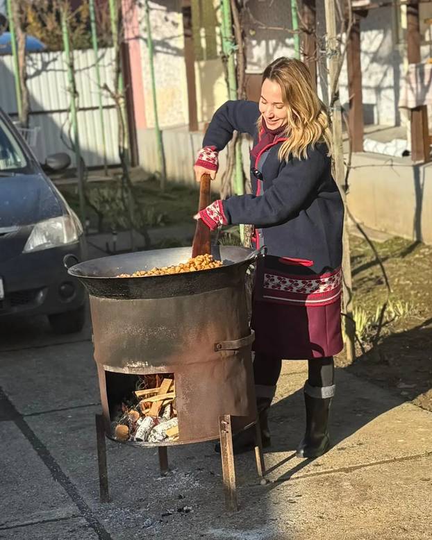 GALERIJA Psi, intimni prostor, akcija i čvarci: Evo što ovih dana rade predsjednički kandidati...