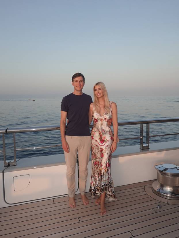 FOTO Ivanka Trump pozirala u bikiniju, svi je zasuli kritikama