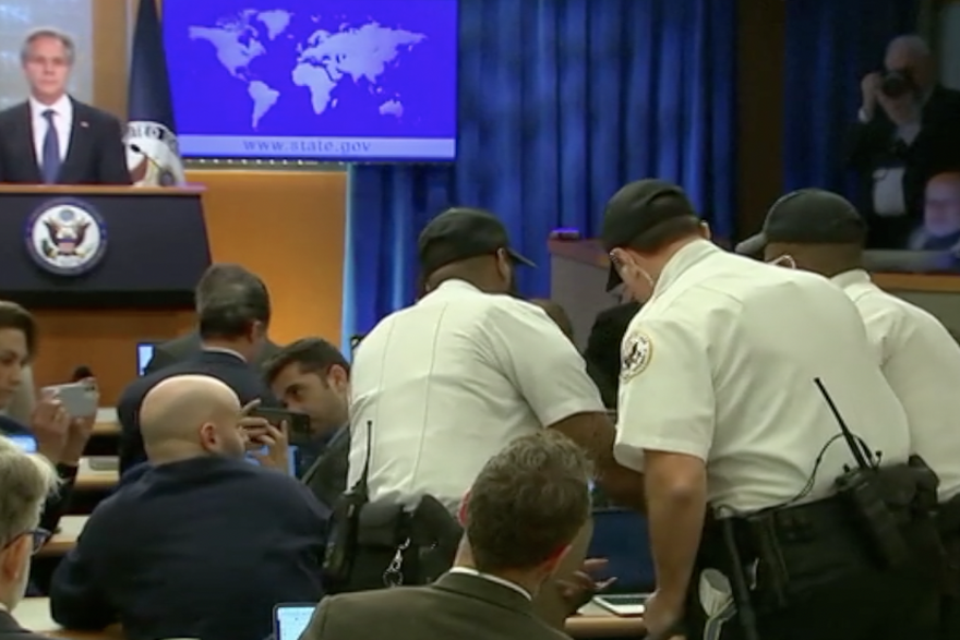 Hecklers prekida Blinkena zbog politike prema Gazi na njegovoj posljednjoj konferenciji za novinare
