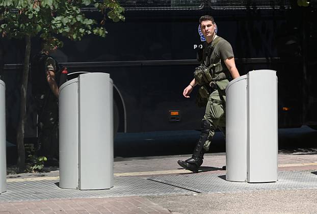 Atena: Jako osiguranje ispred hotela od kuda GNK Dinamo putuje za Zagreb