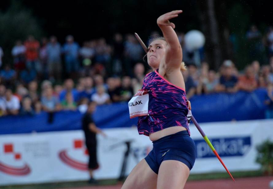 Čudesan povratak Sare Kolak: Bacala nakon 2 godine i slavila!