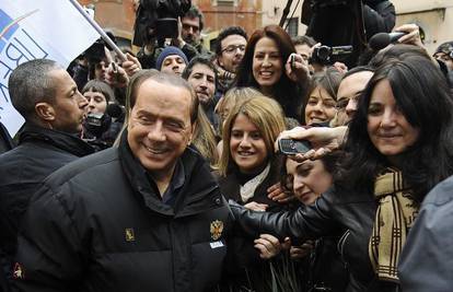 Kosor u Italiju ide na radni ručak sa S. Berlusconijem