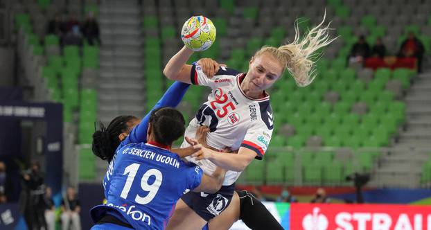 Handball - Women's Euro 2022 - Norway v France - Semifinals