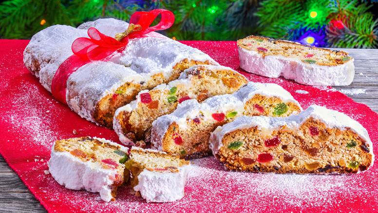 Ukusan desert: Šareni božićni kruh s puno slatkog voća i ruma
