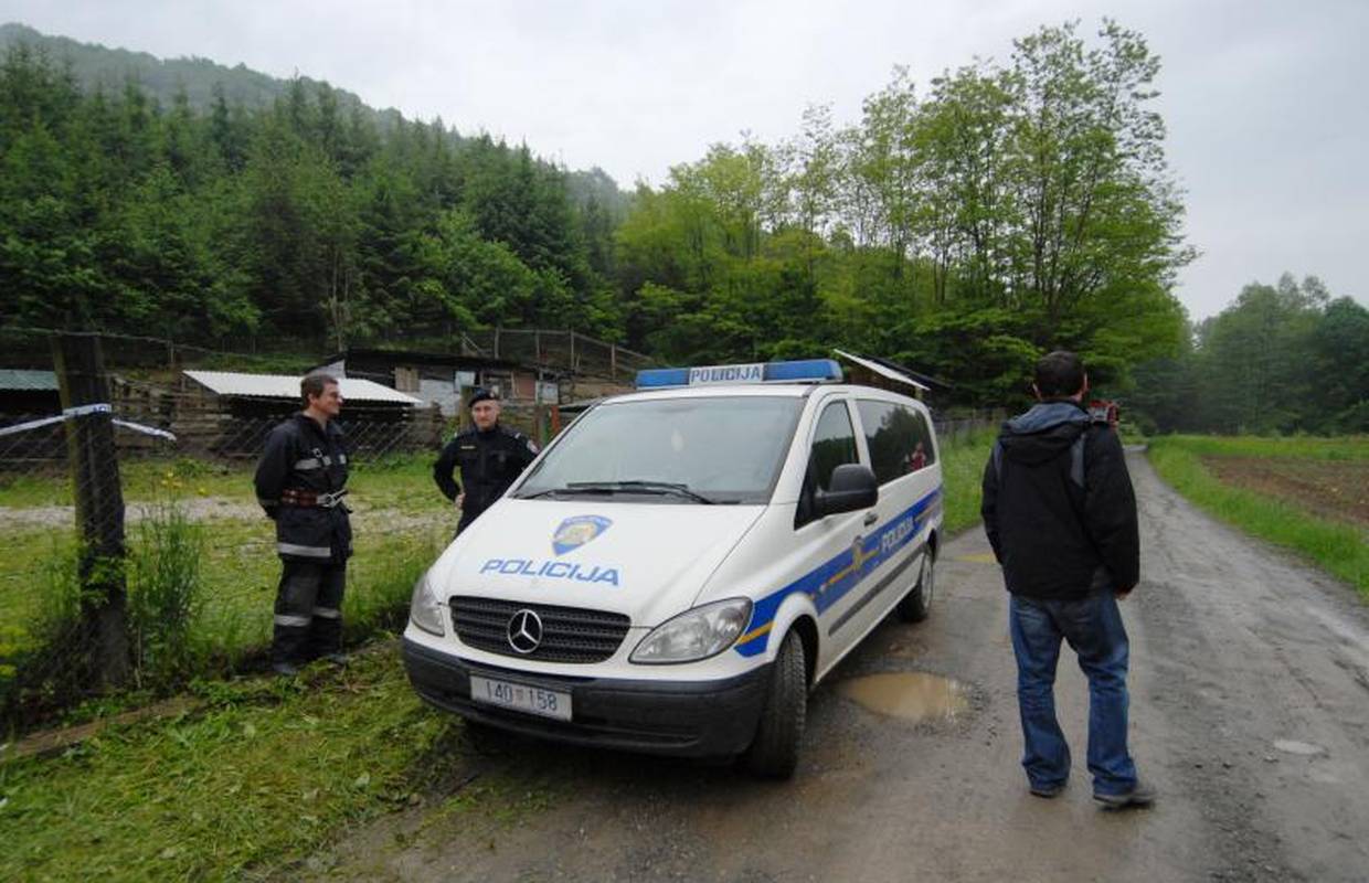 Prijetio je majci i sestri motornom pilom i nožem