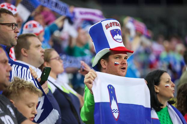 Navijači na utakmici IHF Svjetskog rukometnog prvenstva 2025., Egipat - Slovenija