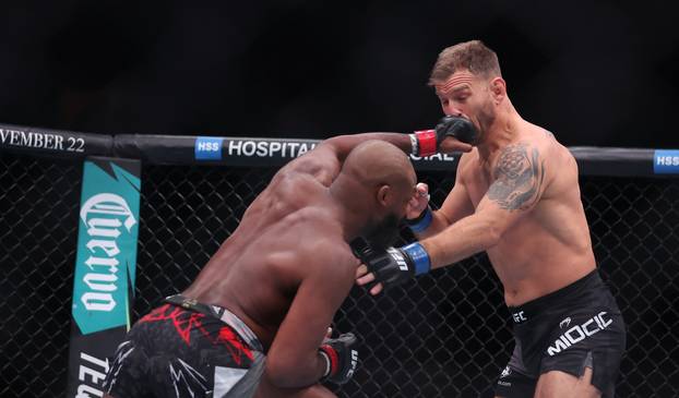 MMA: UFC 309 - Jones vs Miocoic