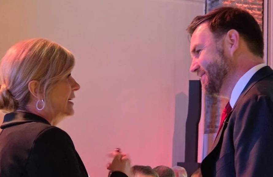 Kolinda se uoči otvorenja ZOI '26. družila s JD Vanceom: 'Bio je ugodan, ušuljao se na tribine'