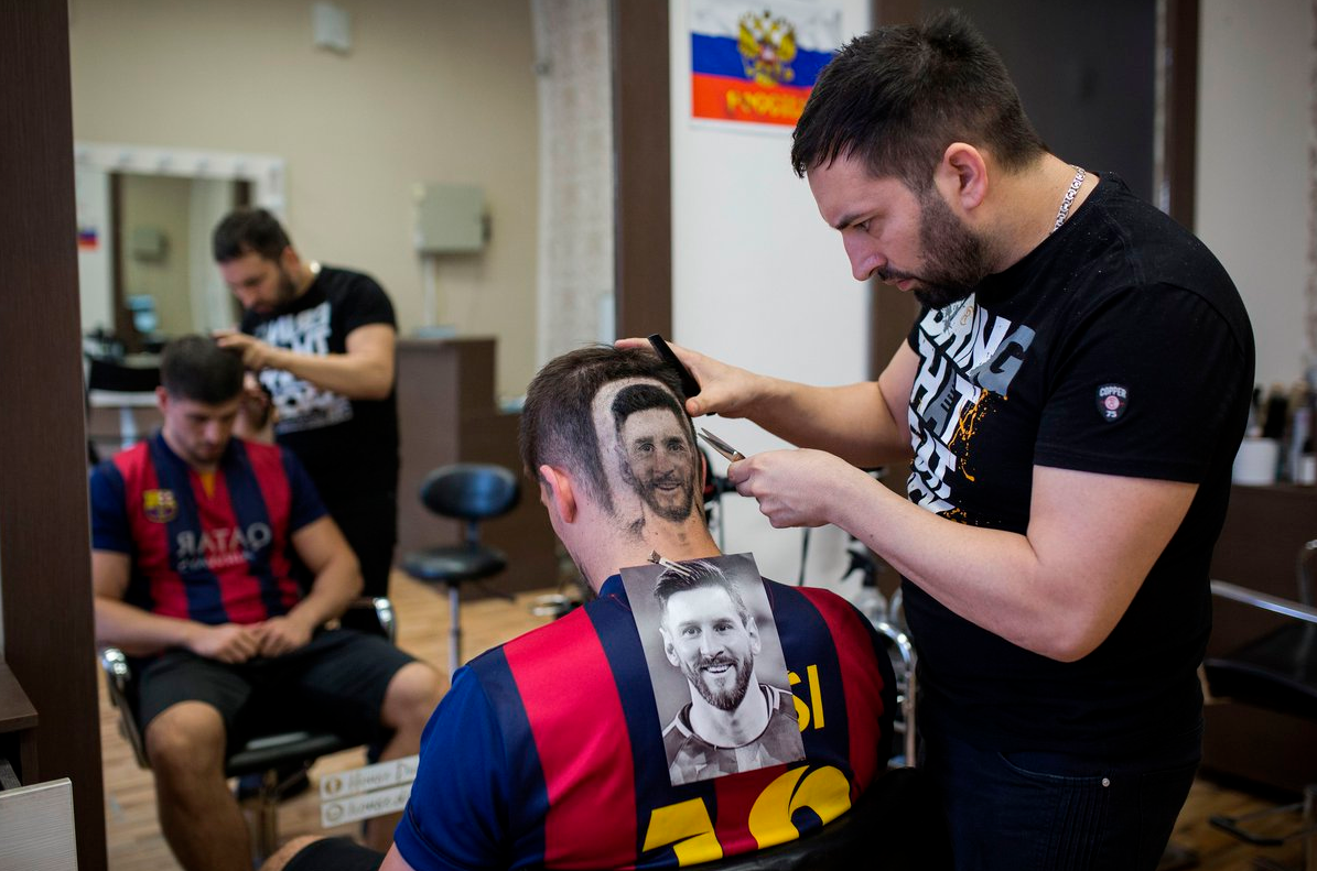 Čovjek s dva lica: Na potiljak obrijao portret Lea Messija...