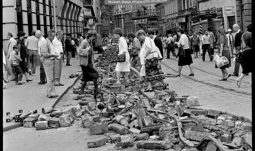 FOTO Ovak' se nekad' delalo u Zagrebu: Trg Republike u rasulu uo&ccaron;i priprema za Univerzijadu