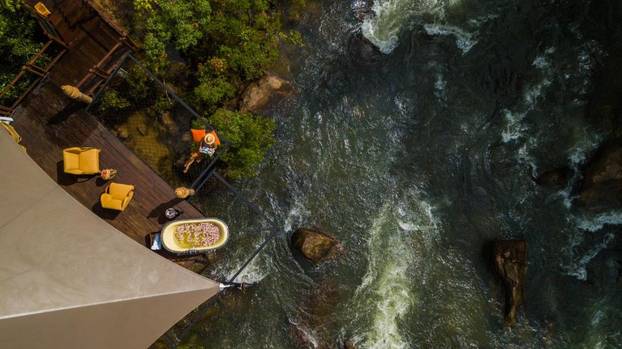 FOTO Najneobičniji hotel na svijetu: Do ovog resorta u Kambodži stiže se zip-lineom!