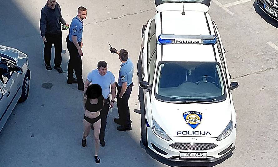 VIDEO Policija uz škripu guma privela djevojku u gaćicama. Susjedi tvrde: Imala je nož!