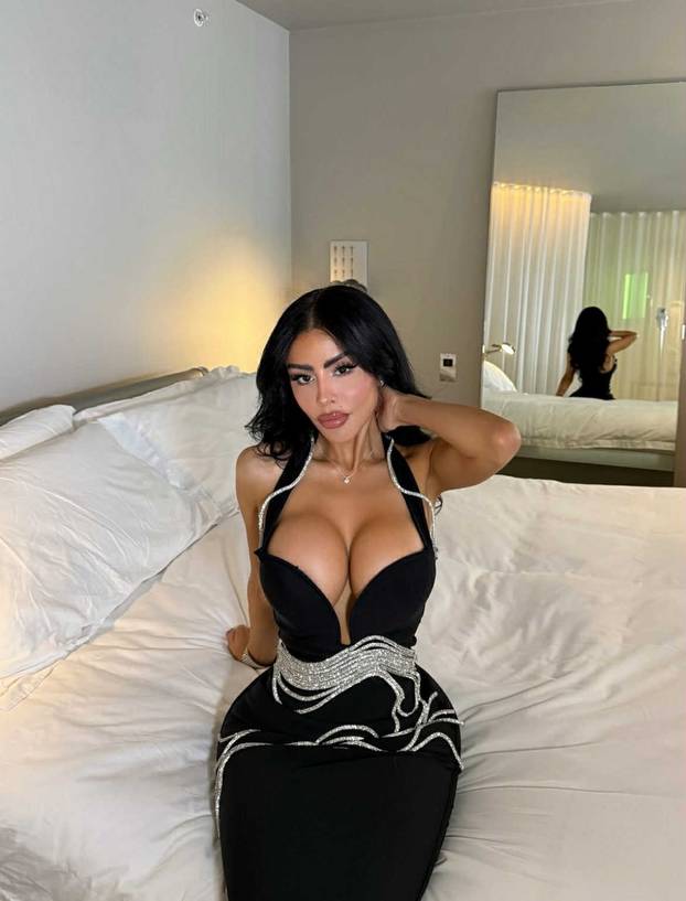 FOTO Pomiče granice onoga što se može pokazati u javnosti: 'Slatka sam kao pravi bombon'