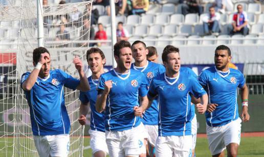 Torcida sad i doslovno može nabiti Dinamo na onu stvar