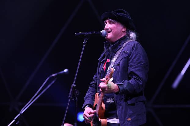 Karlovac: Koncert Plavog orkestra na Danima piva