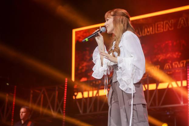 Zagreb: U Areni Zagreb održan koncert "Progledaj srcem"