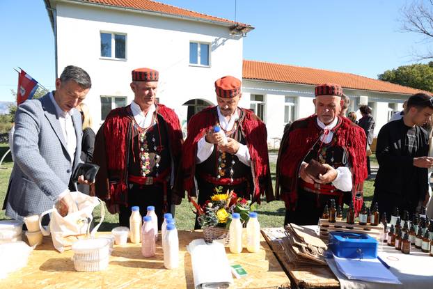 Pakovo Selo: Sve?ano obilježavanje Svjetskog dana seoskih žena