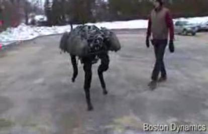 Znanstvenici u Bostonu napravili su psa-robota