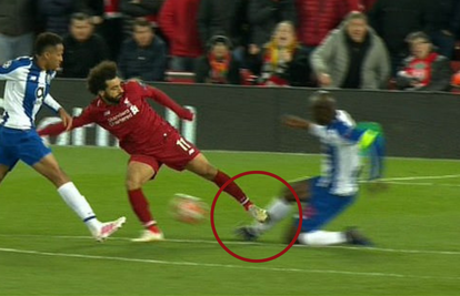 Kako se Salah izvukao? Njegov start je bio za crveni karton...