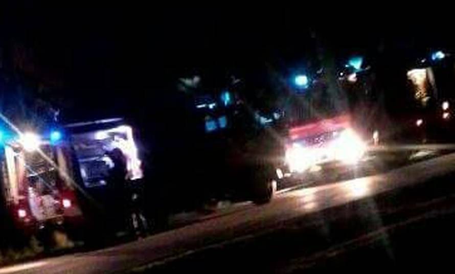 Kvar na instalacijama? Izgorio krov na trgovini autodijelova