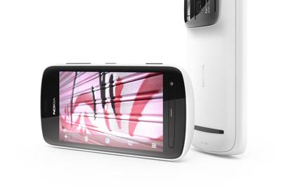 Nokia potvrdila: 808 Pure View zadnji je telefon sa Symbianom