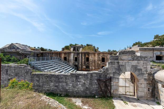 Naselje Barbariga ljeti je pravo 'turističko utočište' za uživanje