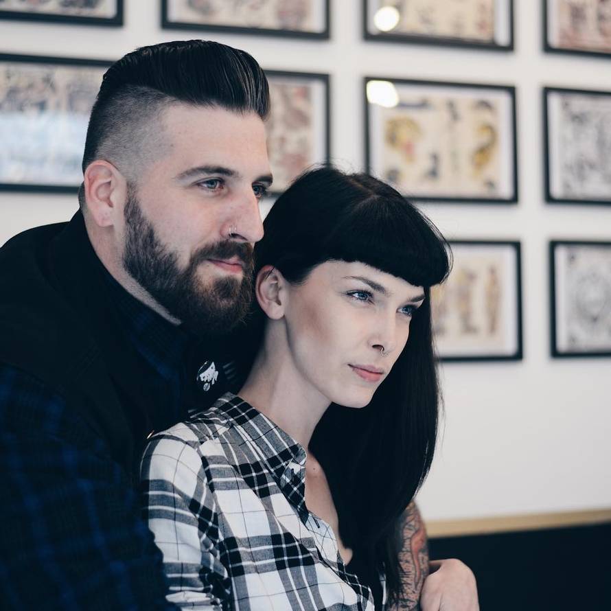 Manekenka u problemu: 'Salon je propao, duguju nam plaće!'