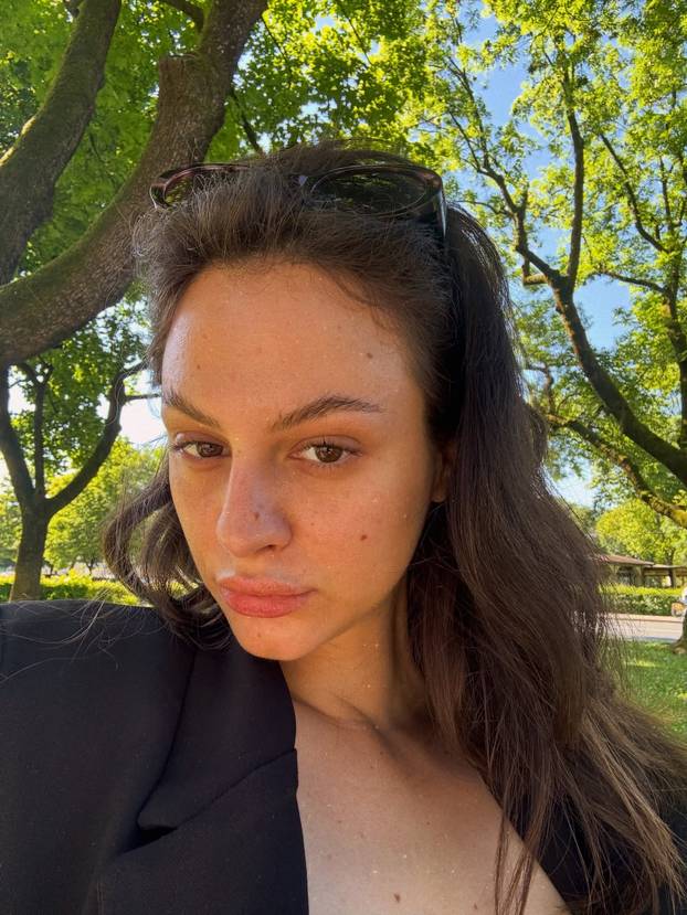 FOTO Šime opet ljubi? Bio je s Majom, Laura ga zavodila: Ove su se djevojke 'borile' za njega