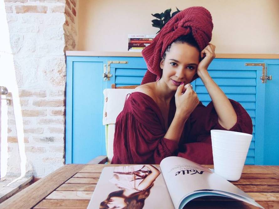 Kog' briga za neoprano suđe, odi s nekim dragim popiti kavu