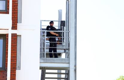 Policija s dugim cijevima čuva navodnog Mossadovog agenta