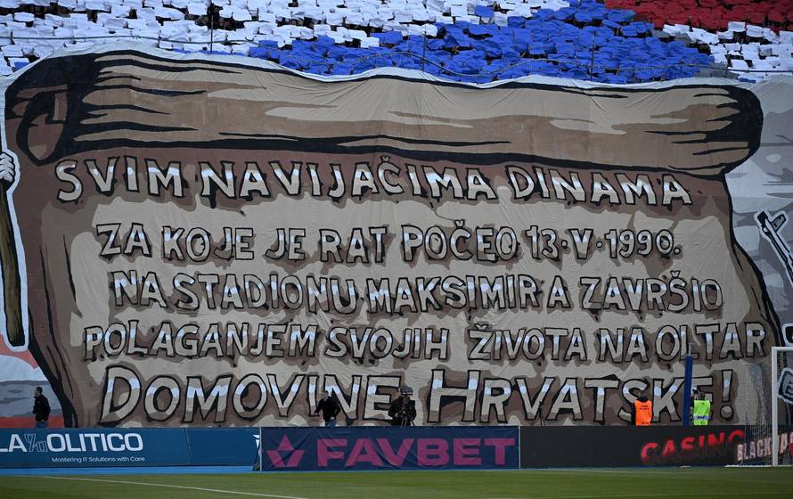 Zagreb: Bad Blue Boysi razvili transparent na tribinama