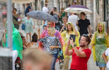 Stiže novo pogoršanje vremena: U cijeloj Hrvatskoj kiša, moguće su poplave i pijavice u Dalmaciji