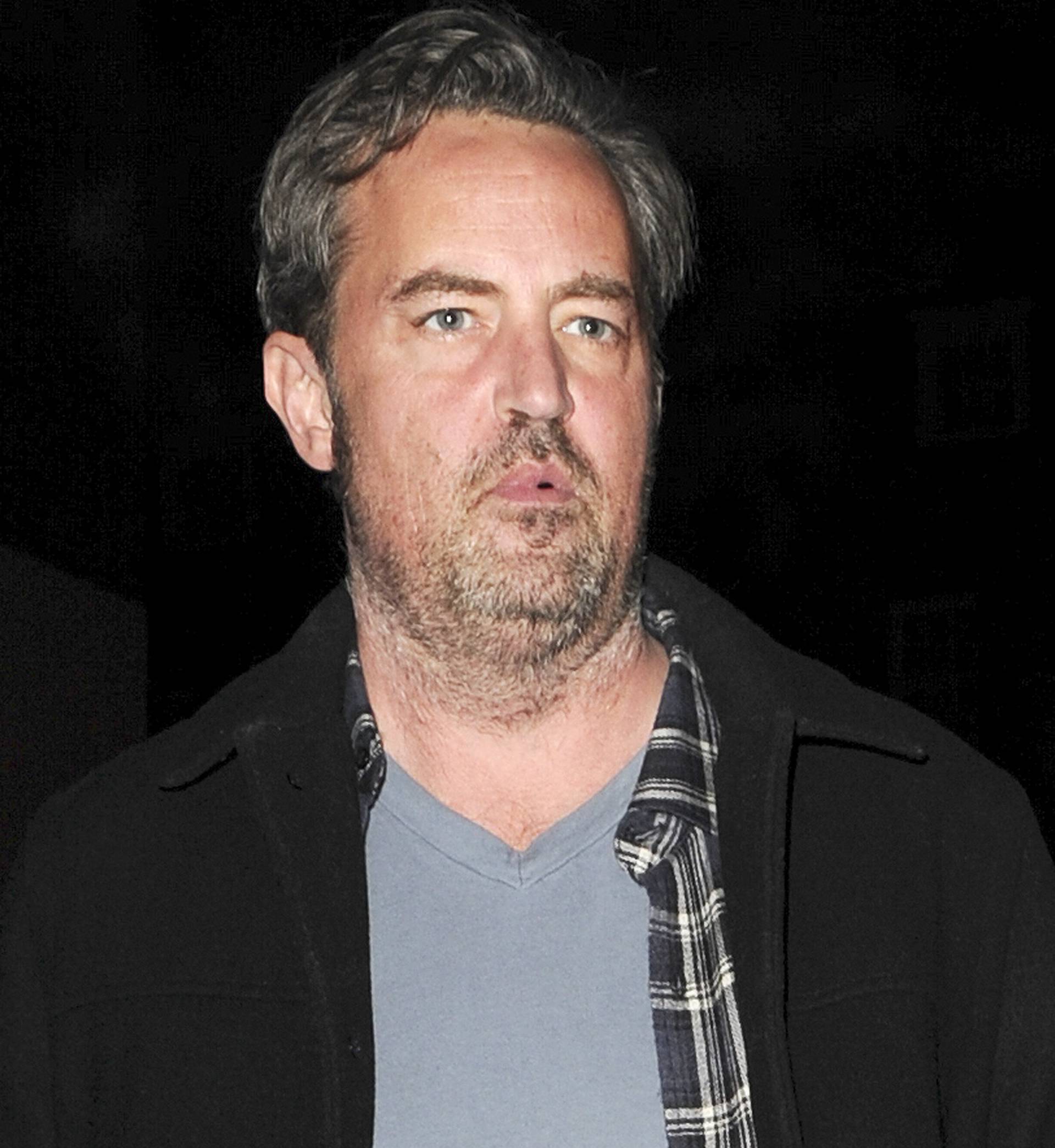 Što mu se dogodilo? Matthew Perry izgleda gore nego ikad