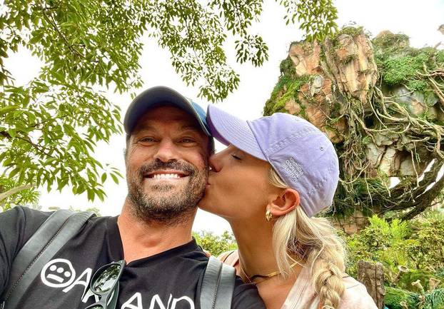 Prošlo je 35 godina od početka emitiranja "Beverly Hillsa", glumce su pratile tužne sudbine