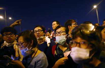Vođa Hong Konga odbija dati ostavku, prosvjedi još traju