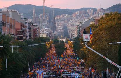 U Barceloni 750.000 ljudi traži slobodu za katalonske čelnike