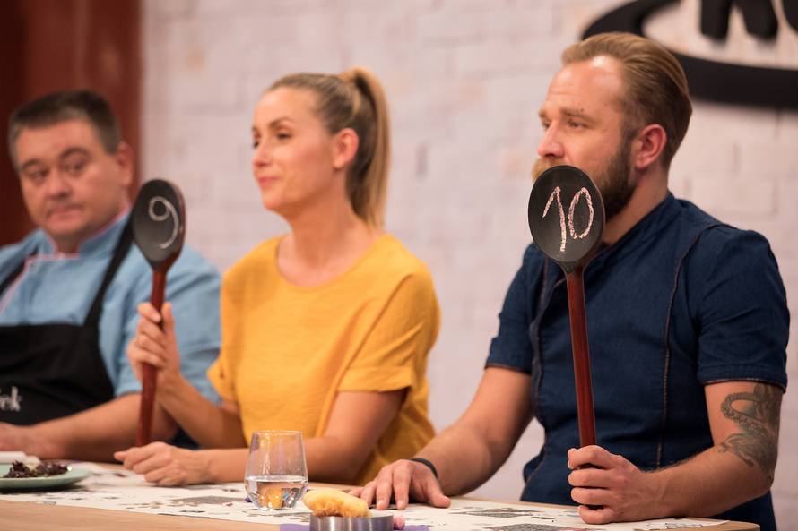 Tri, dva, jedan - kuhaj