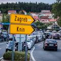 Kolone vozila iz smjera Sinja prema Splitu, Drnišu i Kninu
