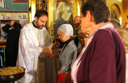 Pravoslavni vjernici proslavili Uskrs liturgijama u Vukovaru