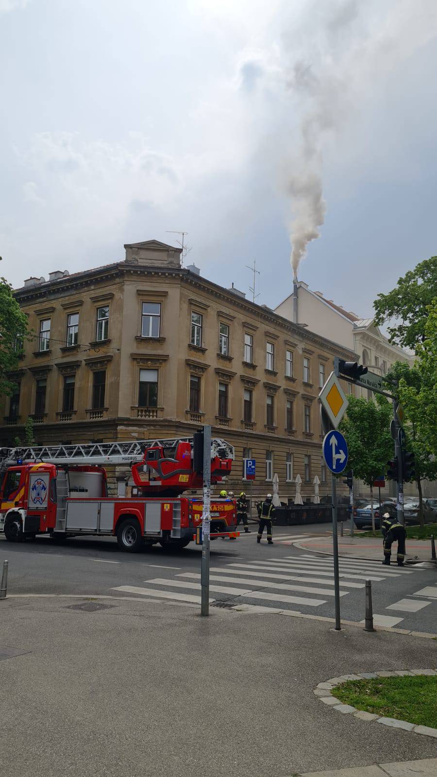 VIDEO Zapalila se ventilacija u restoranu u centru Zagreba