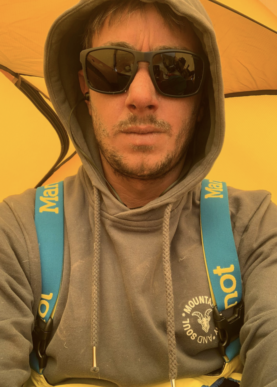 Hrvati osvajaju vrhove: Vukli smo 60 kila opreme i hrane. Za 4l vode snijeg topimo tri sata!